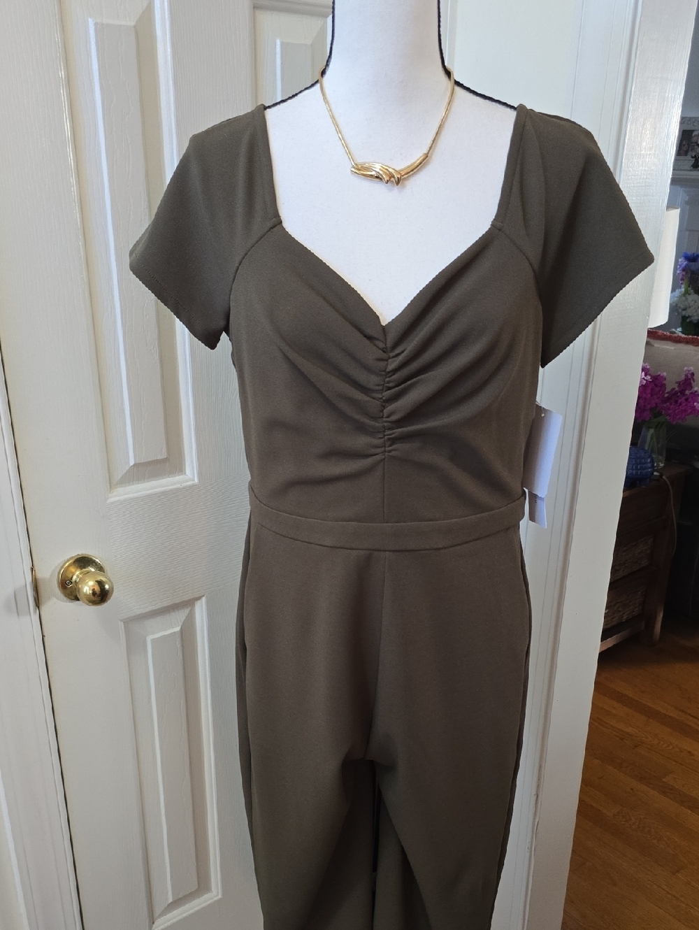 NICOLE MILLER BRAND WOMEN'S GREEN SHORT SLEEVES JUMPSUIT SIZE 10